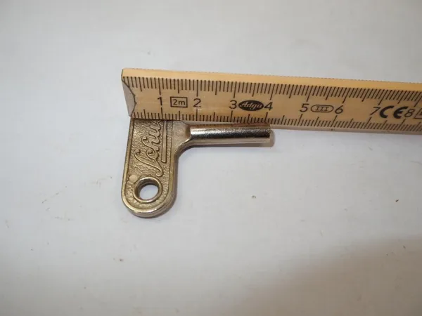 1 Stück Aufziehschlüssel Blechspielzeug Original Schuco Grösse 3