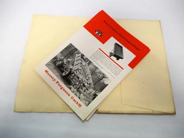 16 x Original Prospekt Massey Ferguson MF Anbaugeräte in Mappe 1950er Jahre