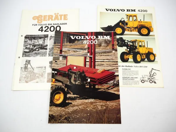 3x Prospekt Volvo BM 4200 Radlader + Anbaugeräte 1978/79