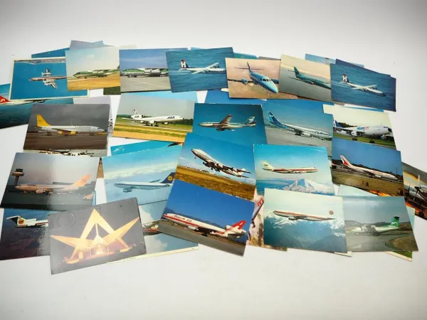 73 ältere Postkarten Flugzeuge Flughäfen Zivil Militär