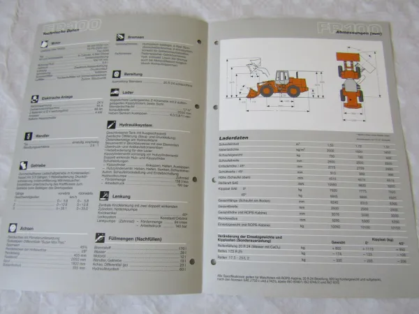 8 Prospekte Fiat -Hitachi Radlader FR 100 90 220.2 130.2 Raupen FD 145 175 255