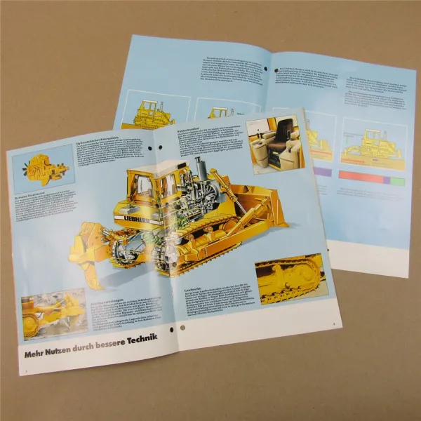 2x Prospekt Liebherr Planierraupen PR 751 mit 330 PS und Einsatz auf Mülldeponie