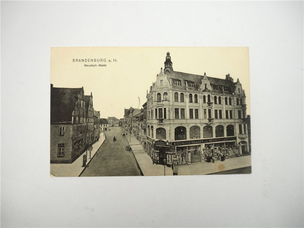 Ak Brandenburg Havel Neustadt Markt Kaufhaus Haagen ca 1910
