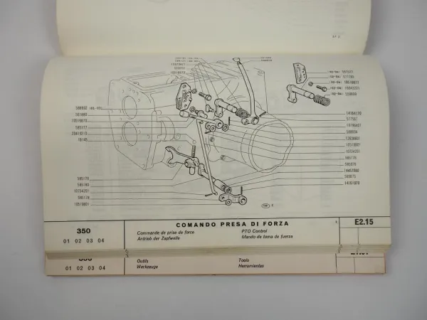 Fiat 350 Schlepper Traktor Ersatzteilkatalog Spare parts List 1971