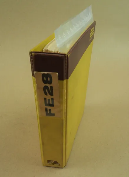 Fiat-Hitachi FE28 Bagger Ersatzteilliste Parts Catalog Parti ricambio 1988