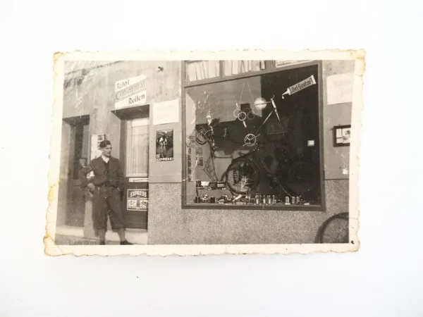 Foto Fahrradladen ca. 1930 wohl Halle Saale entwickelt bei A.Frömert