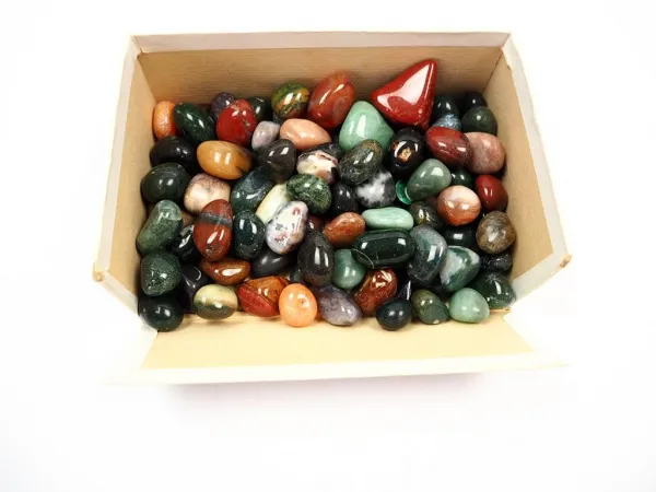 Geschliffene Steine Halbedelsteine? Gewicht ca. 900 g