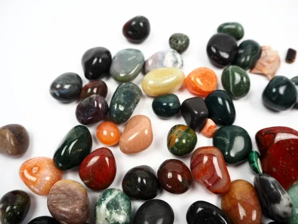 Geschliffene Steine Halbedelsteine? Gewicht ca. 900 g