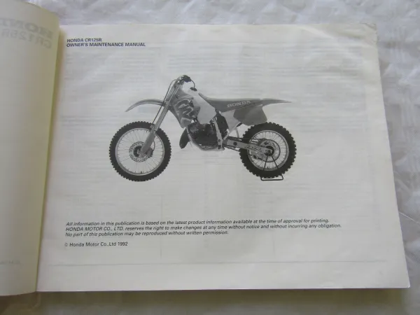 Honda CR125R Gelände Motorrad Motocross Maintenance Manual Wartungshandbuch