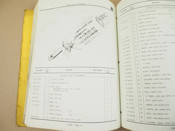 IHC McCormick B-275 B275 Tractor Parts List Ersatzteilliste in englisch