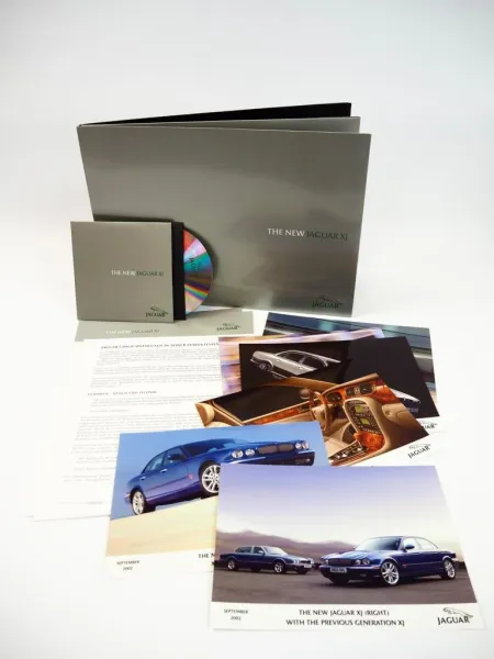 Jaguar XJ Einführung Pressemappe mit 6 Pressefotos und CD September 2002