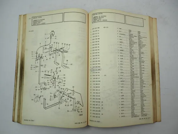 Massey Ferguson MF 1114 Traktor Schlepper Ersatzteilliste Parts List 1977