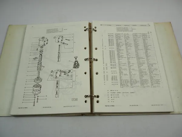 Massey Ferguson MF 165 168 185 188 Traktor Ersatzteilliste Parts List 1977