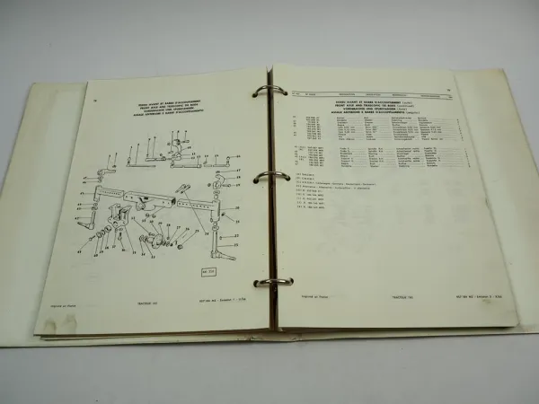 Massey Ferguson MF 165 Traktor Tracteur Ersatzteilliste Parts List 1966/1968
