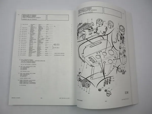 Massey Ferguson MF 260 Traktor Ersatzteilliste Parts List Pieces de Rechange