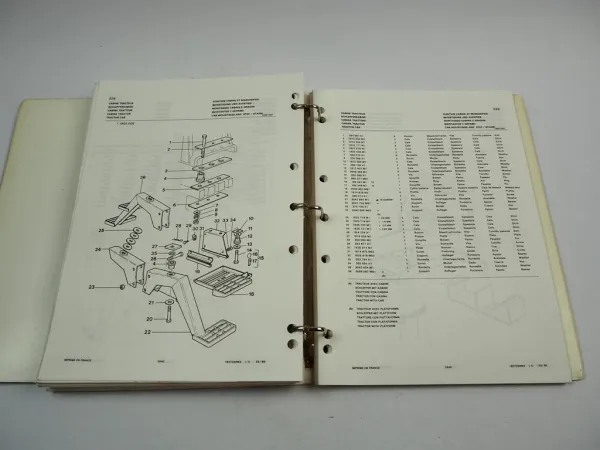 Massey Ferguson MF 2640 Traktor Tracteur Ersatzteilliste Parts List 1980