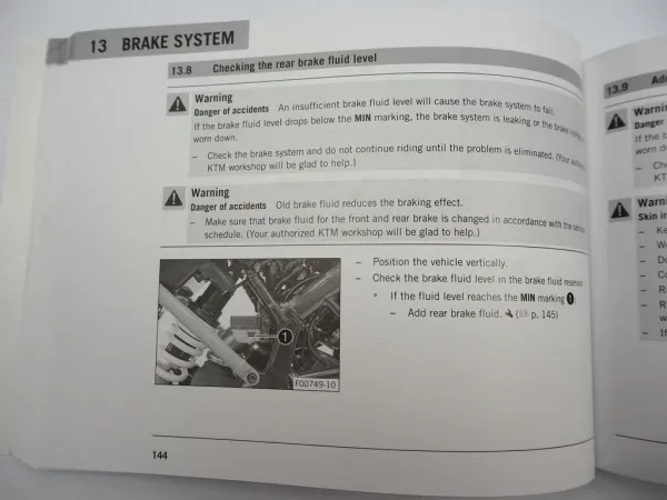 orig. KTM 125 Duke Owners Manual 2020 Bedienungsanleitung Handbuch Englisch