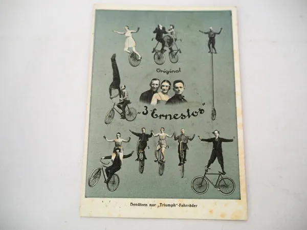 Original AK 3 Ernestos benützen nur Triumph Fahrräder ca. 1920 Artisten