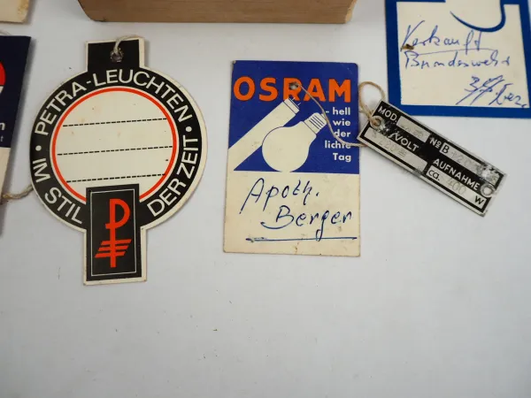 Philips Handbuch für den Fachhandel 1970 mit Reklameschildchen Lampen