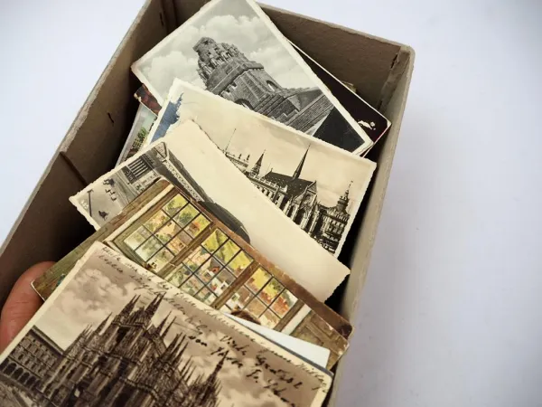 Posten AK ca. 1000 Stück 1900 - 1950 Deutschland Ausland Militär Personen usw.
