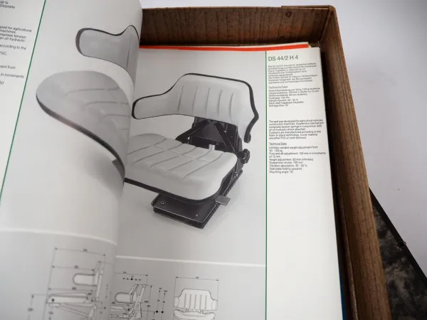 Posten Original Prospekte Fahrzeugsitze für Nutzfahrzeuge in Archivkasten