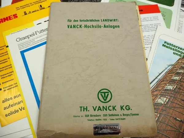 Posten Original Prospekte Landtechnik verschiedene Hersteller ca. 1970/80er J.