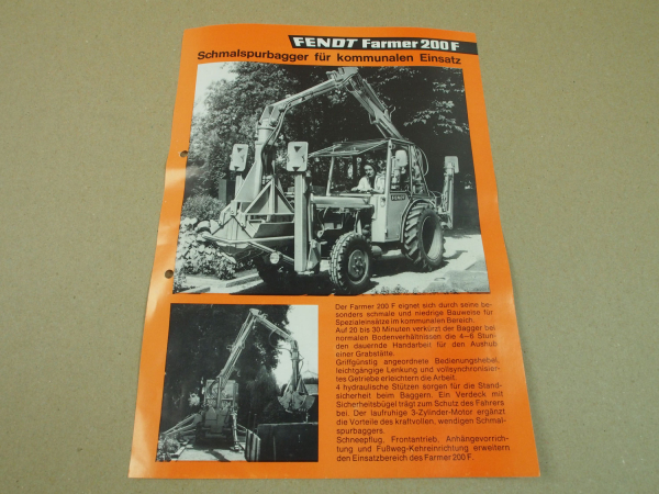 Prospekt Fendt Famer 200F Schmalspurbagger für kommunalen Einsatz 11/1975