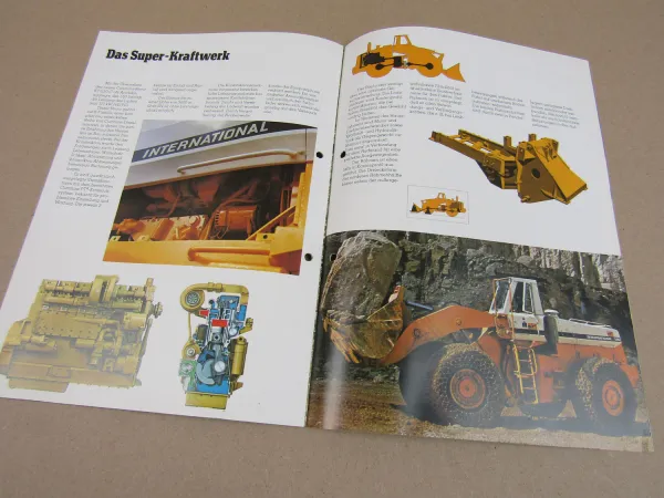 Prospekt IHC International 560 Payloader mit 421 PS Cummins Motor