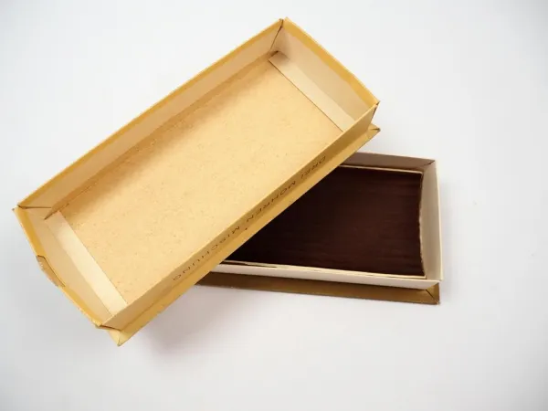 Sarotti Schokolade alte Pralinen Schachtel ohne Inhalt