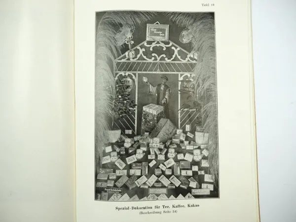 Schaufenster Dekoration Schokolade Kaffee Tee Tabak Kolonialwaren Werbung 1914