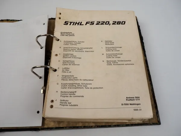 Stihl Motorsägen Motorsensen Trennschleifer Ersatzteillisten 42 Stück 1980er Jahre