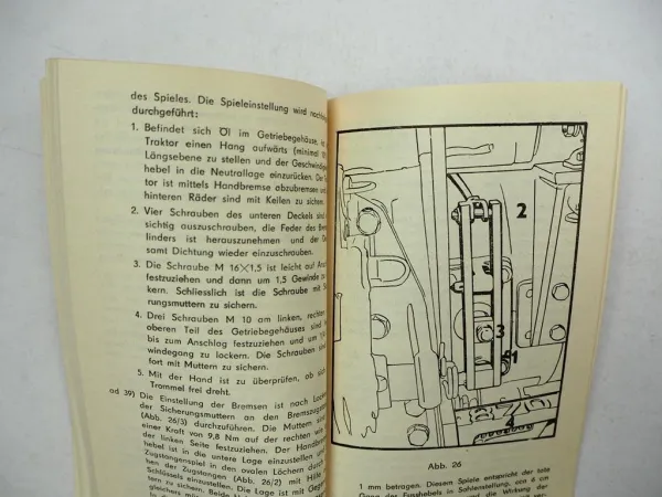 Zetor 10011 10045 16045 Traktor Betriebsanleitung Wartung Scheckbuch 1979