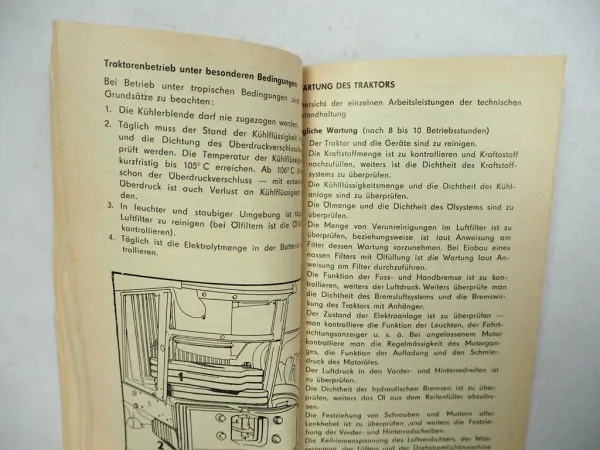 Zetor 8011 8045 12011 12045 Traktor Betriebsanleitung Wartung Scheckbuch 1976