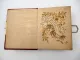 Antikes Foto Album ohne Bilder 16 x 21 cm roter Samteinband mit Metallverschluss