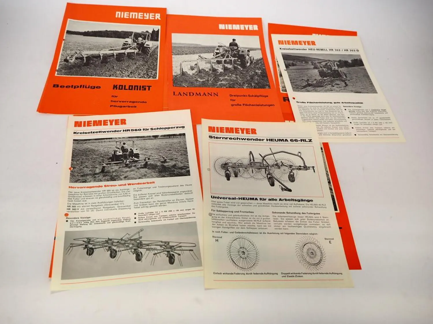 10x Original Prospekt Niemeyer Landtechnik Heu-Rebell Schwader Pflug 1970er Jahre