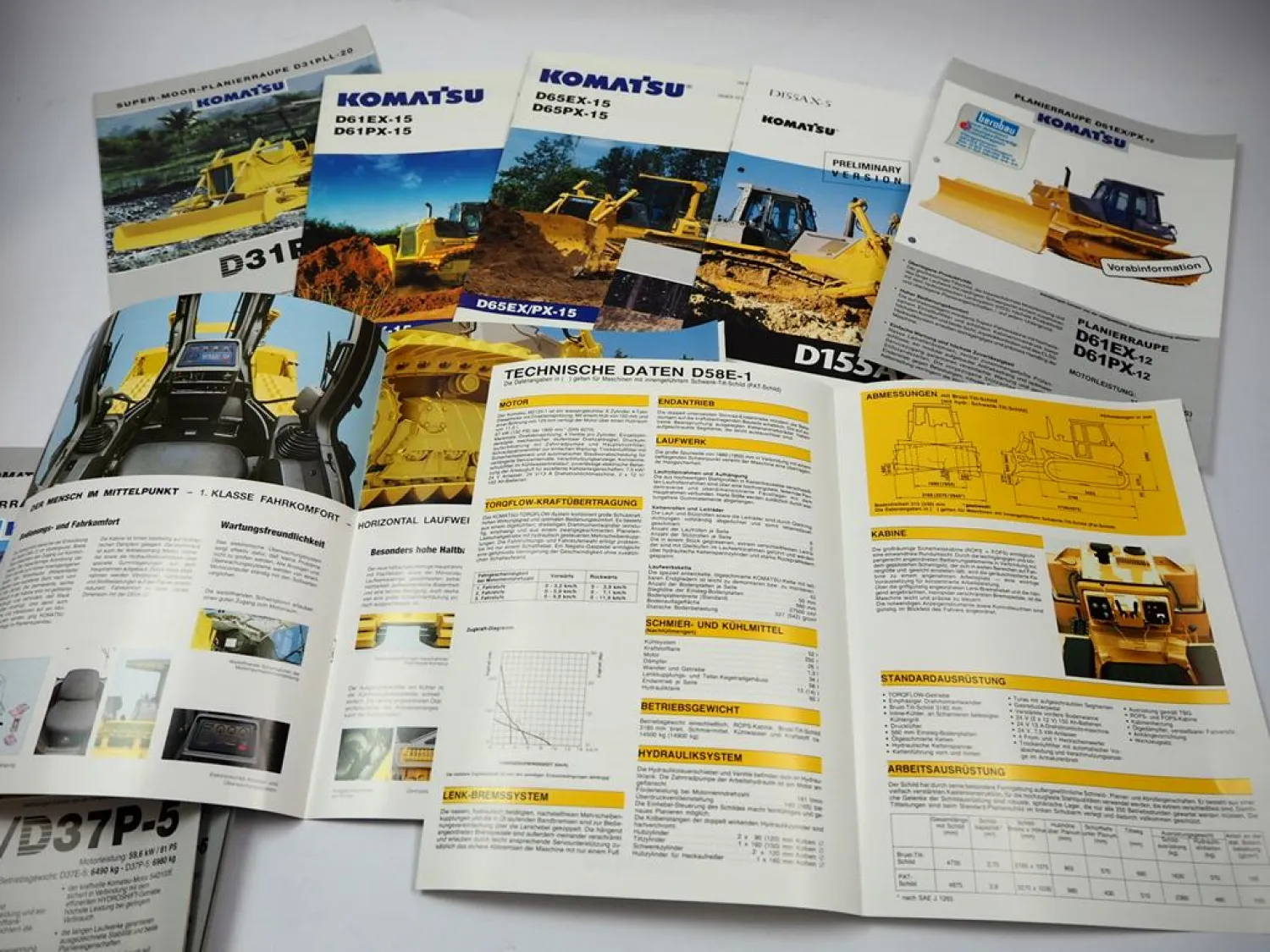 10x Prospekt Komatsu Planierraupe D41 61 65 EX PX 31PL 155AX 375A 58E 37P D275A