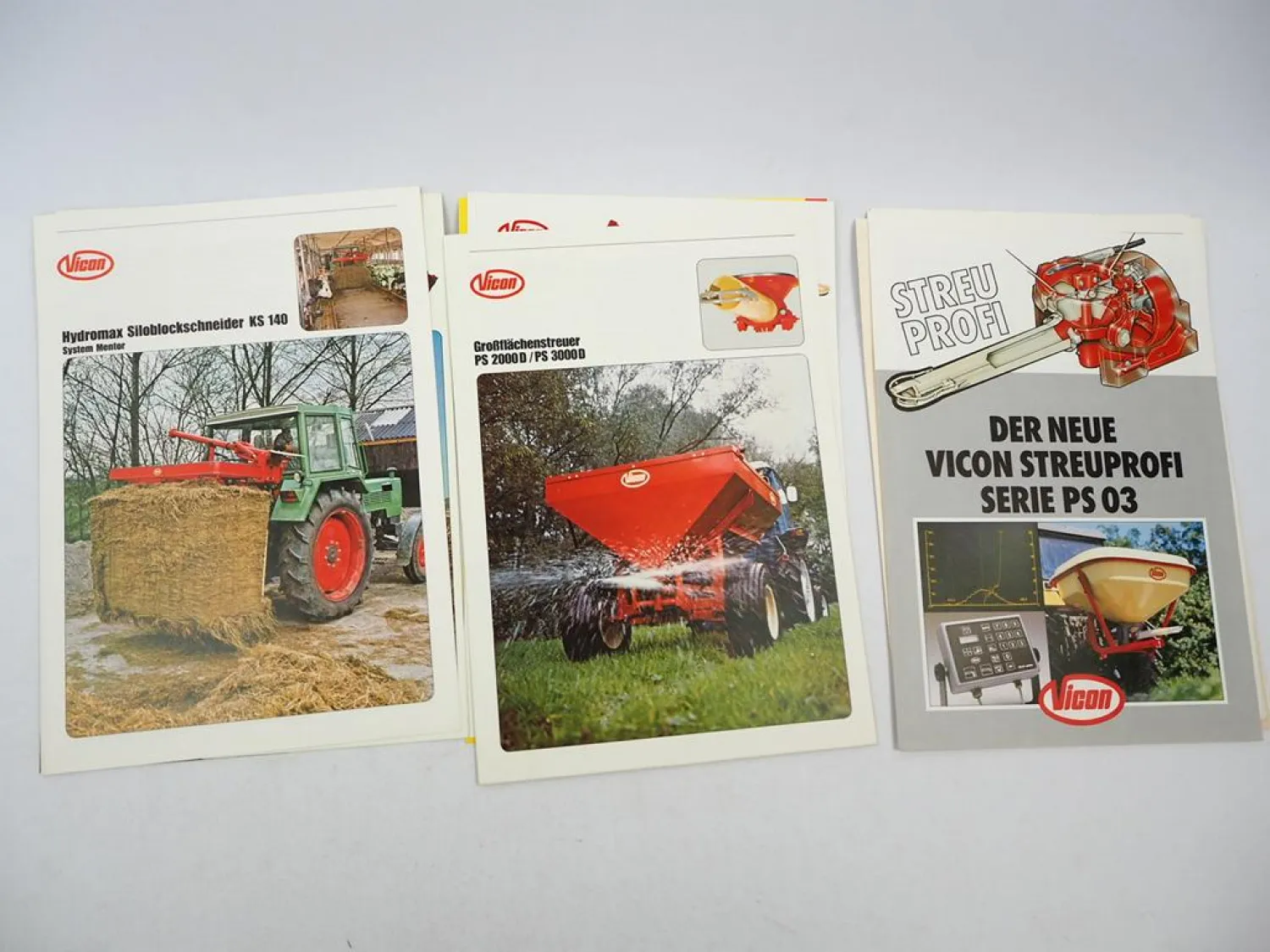 11x Original Prospekt Vicon Landtechnik Düngerstreuer Mähwerke 1970/80er Jahre