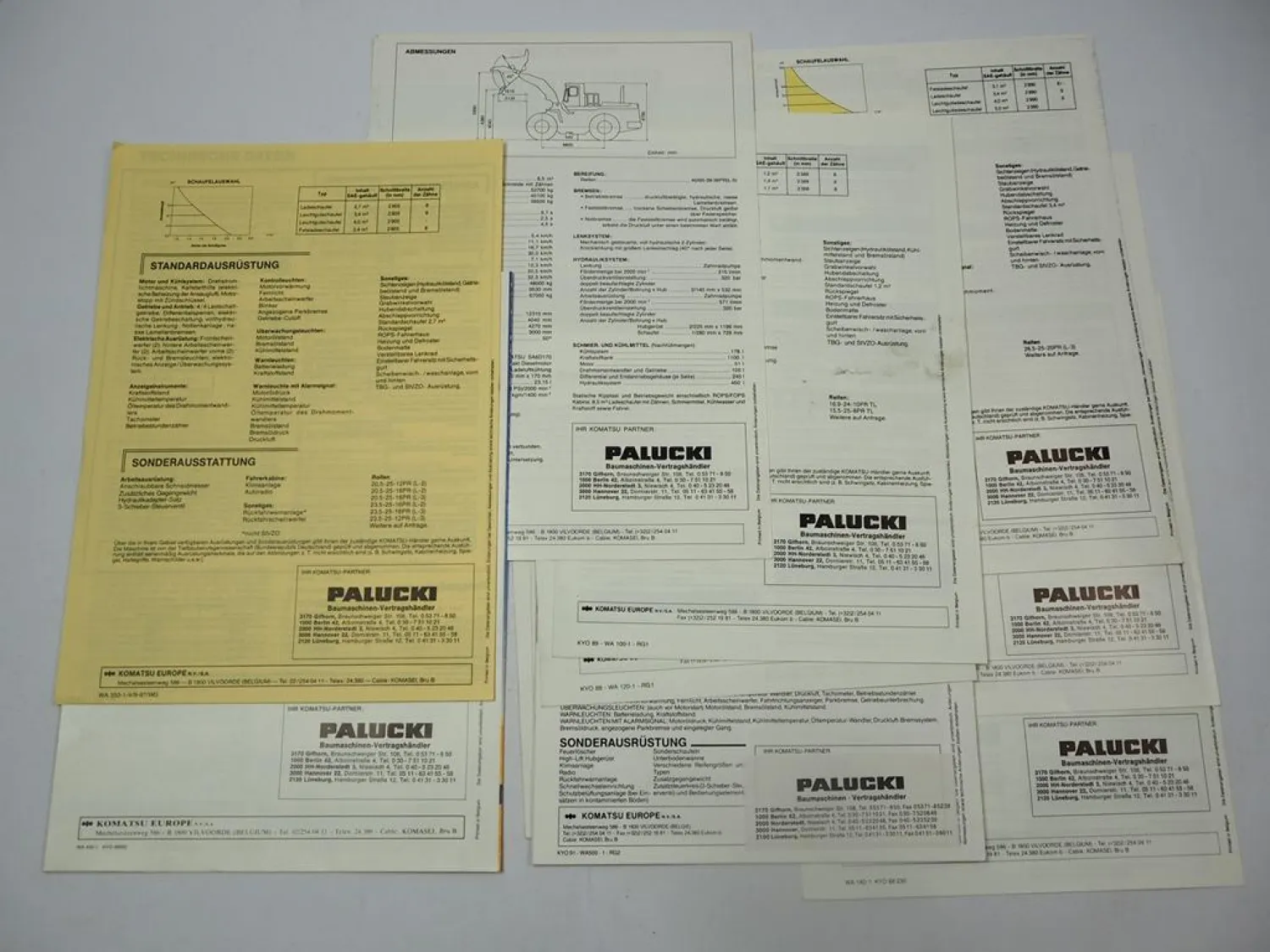 11x Prospekt Komatsu WA Radlader mit technischen Daten1980/90er Jahre