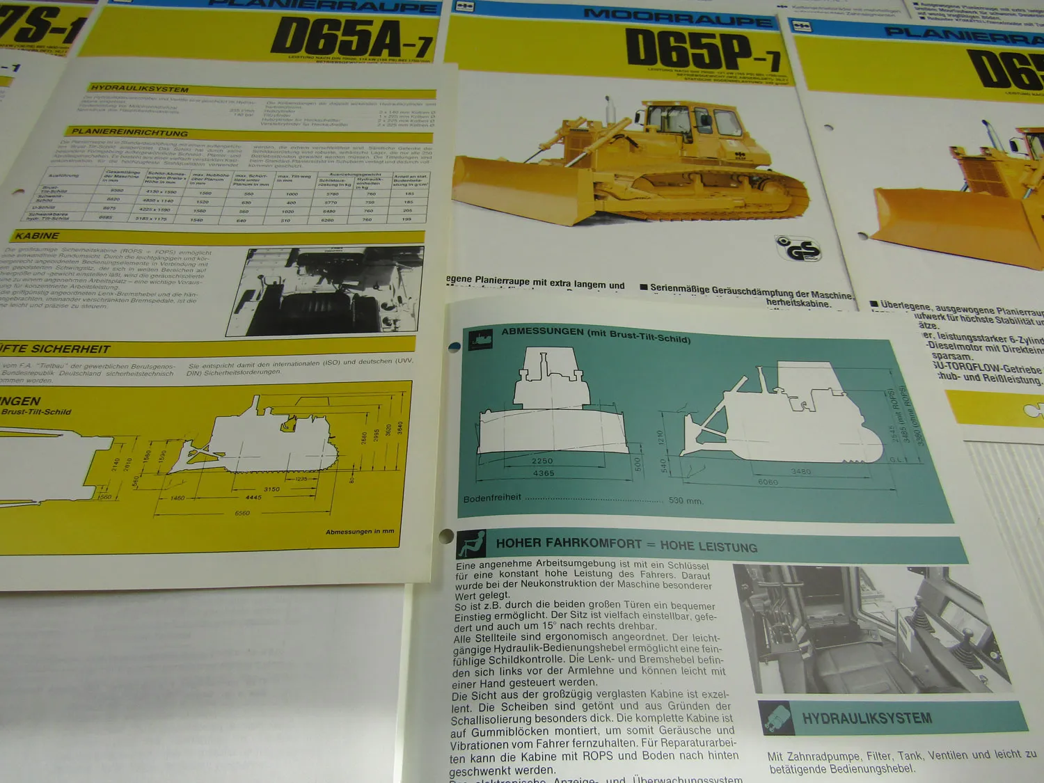 16 Prospekte Komatsu Raupen D41 D53 D57 D65 D66 D75 D85 D155A-1