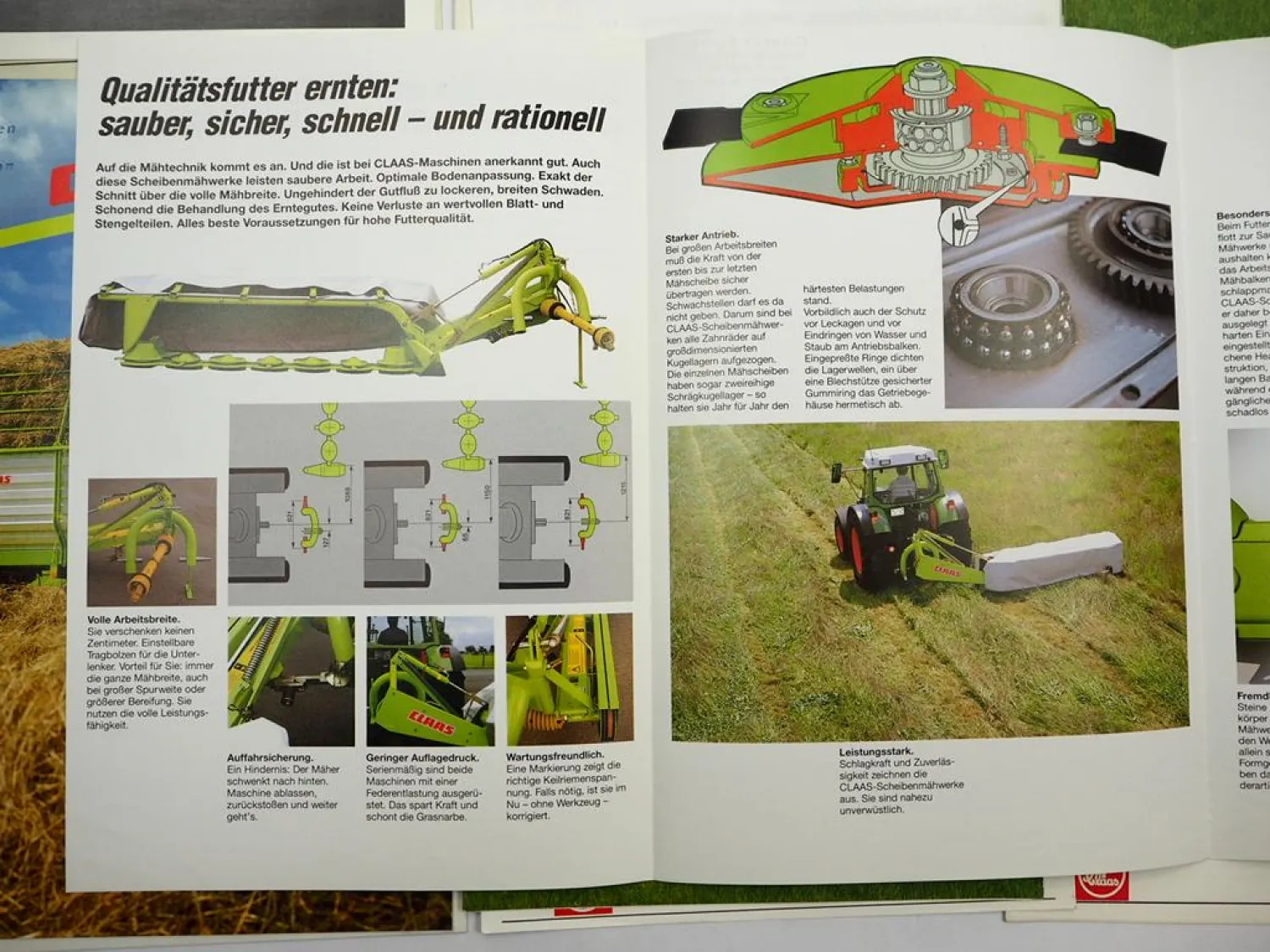 16x Original Prospekt Claas Landtechnik Mähdrescher Pressen 1970/90er Jahre