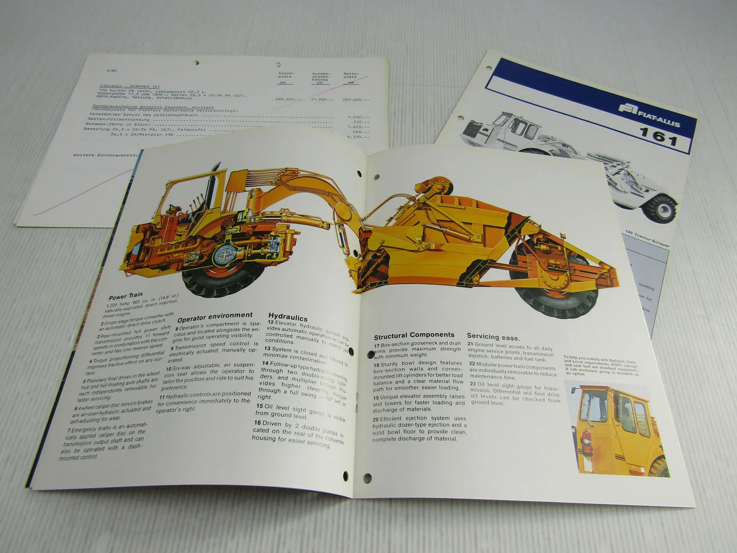 2 Brochures Fiat Allis 161 Tractor Scraper from 1978 Prospekt