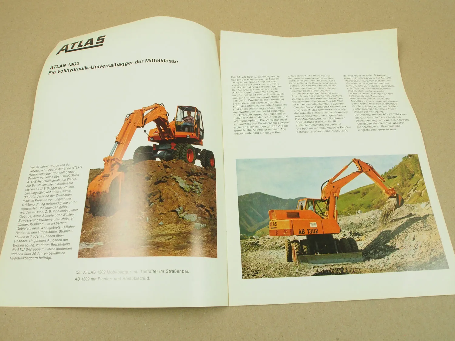 2 Prospekte Atlas AB 1302 Mobil- und Raupenbagger von 6/1970
