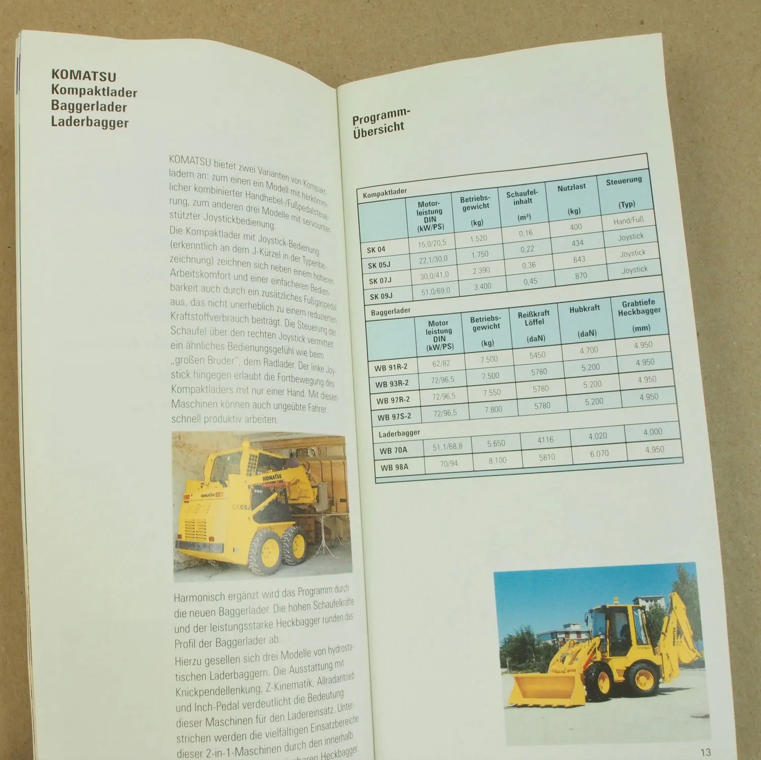 2 Prospekte Komatsu Lieferprogramm 1999 Bagger Raupen Kipper Lader Brechanlagen