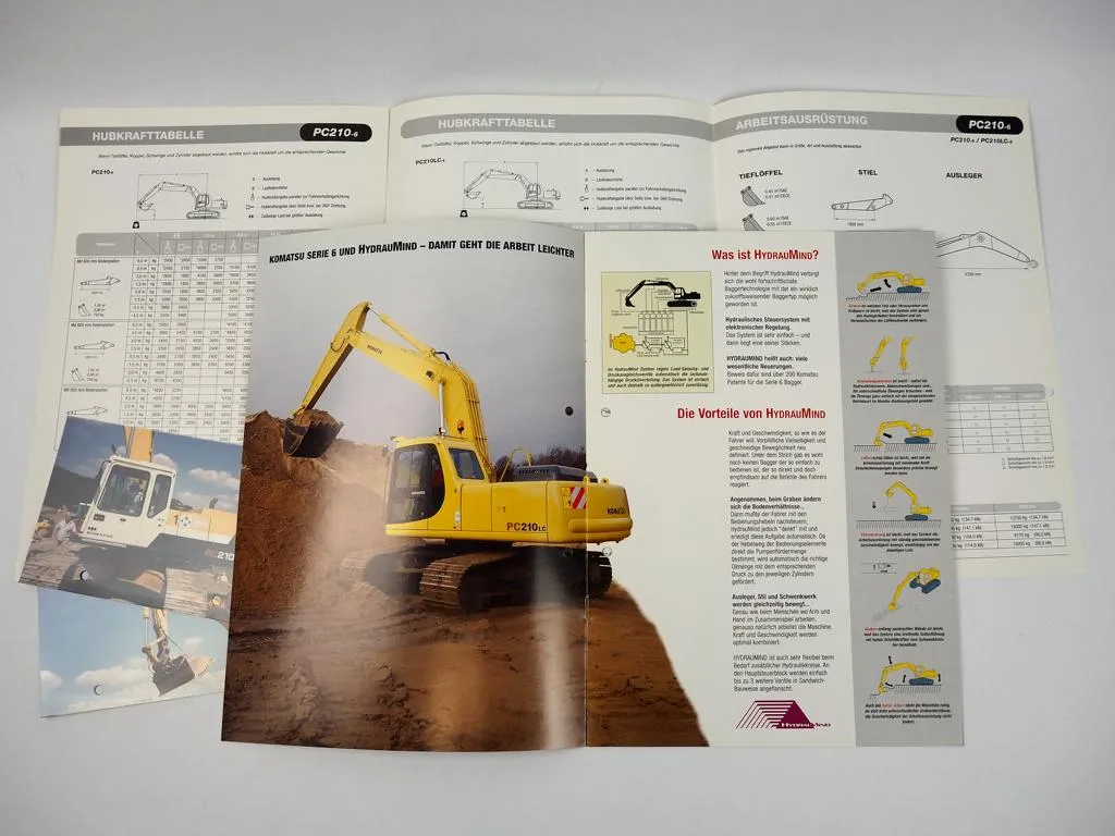2 Prospekte Komatsu PC210-6 Hydraulikbagger + 2 Fotos