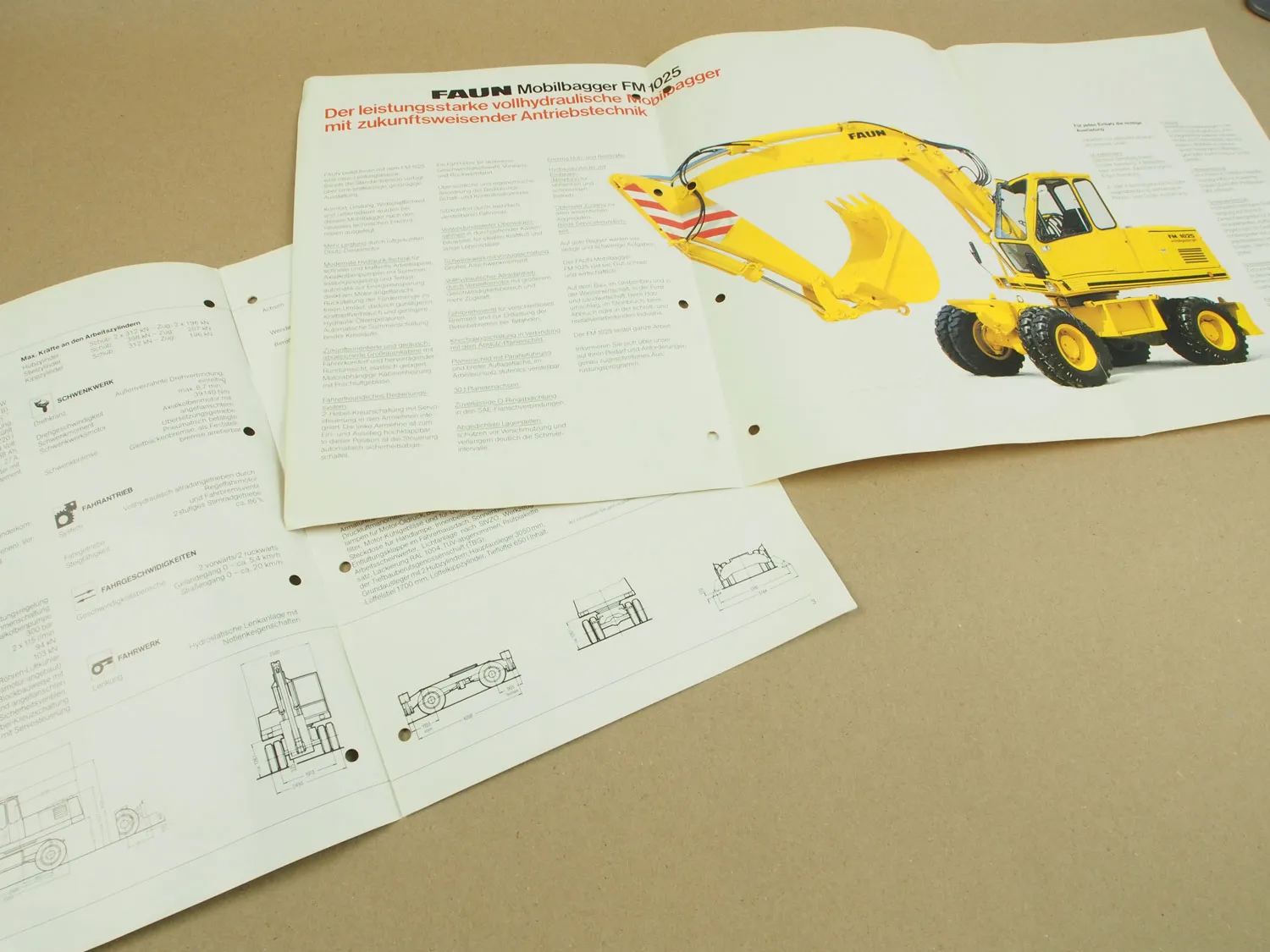 2 Prospekte Technische Daten FAUN FM1025 Mobilbagger 4 Zylinder 1984