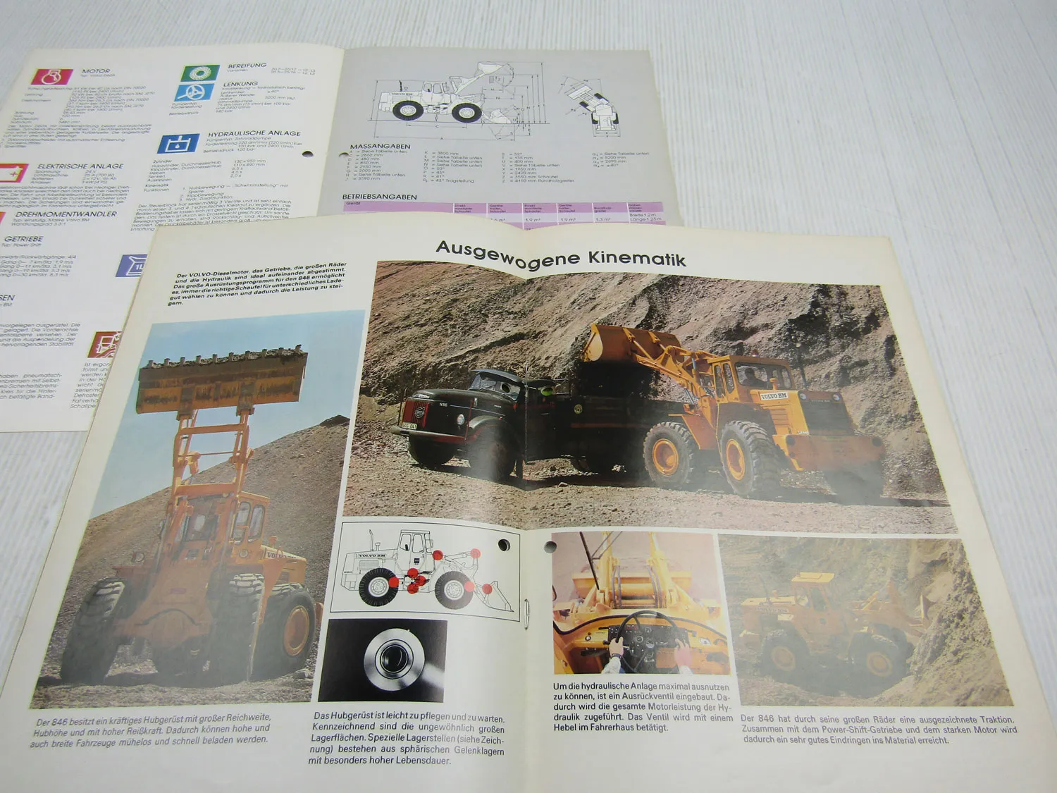 2 Prospekte Volvo BM 846 Radlader und technische Daten 1976 / 78