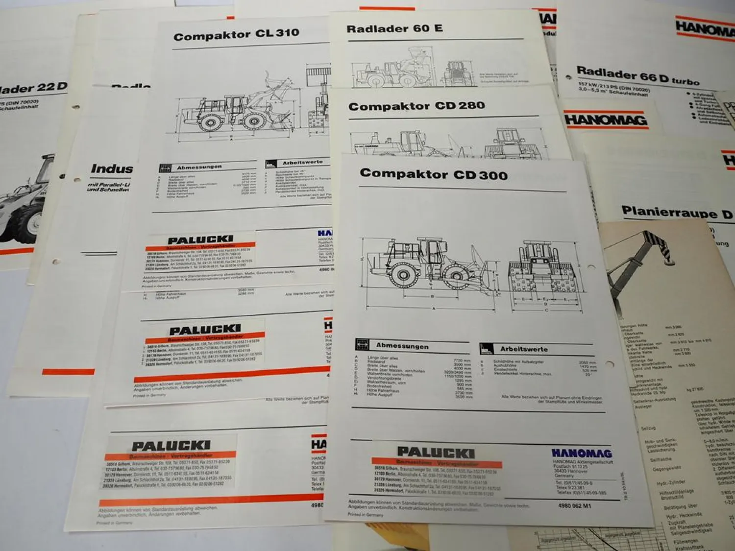 23x Prospekt Hanomag Radlader Raupenbagger Compaktor 1970/80er Jahre