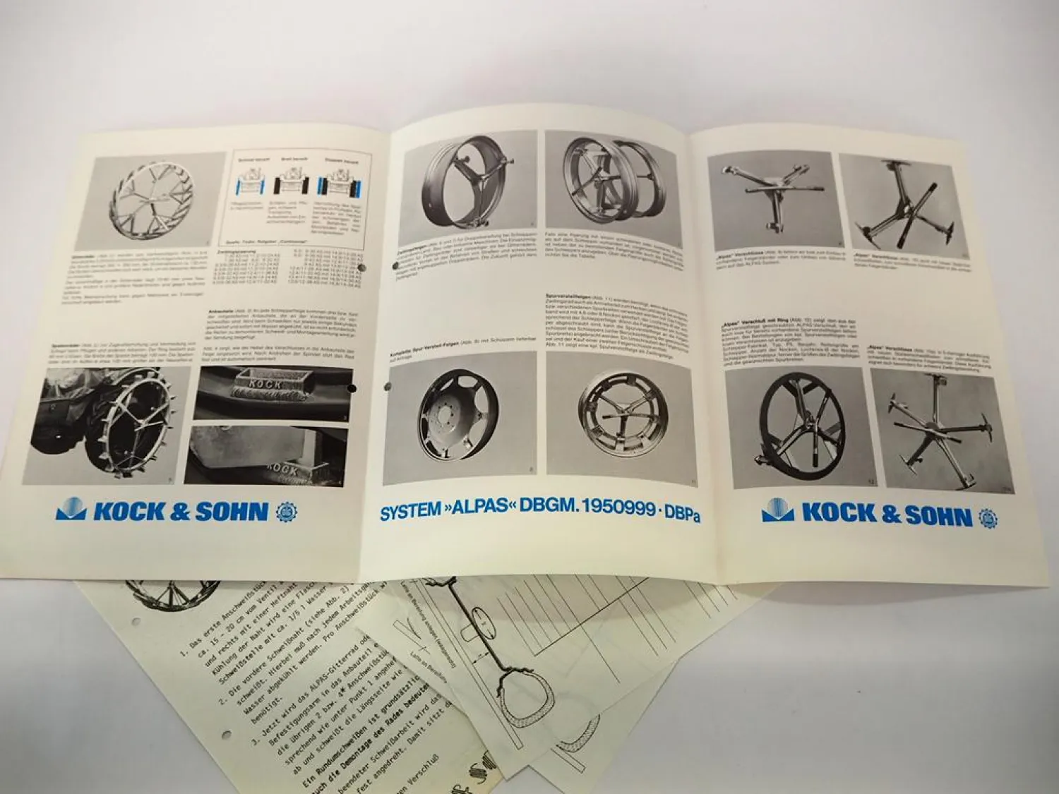 2x Original Prospekt Kock & Sohn Alpas Gitterräder z.B. am John Deere Schlepper