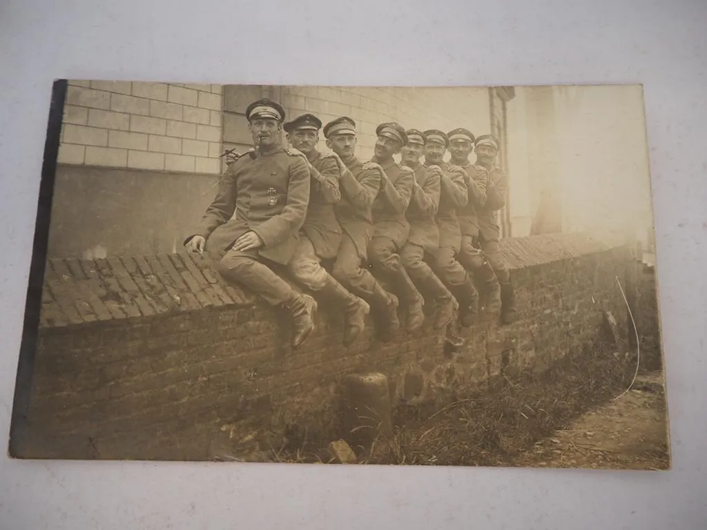 8 Fotos 2 AK Militär WK1 EK1 1915 bis 1918