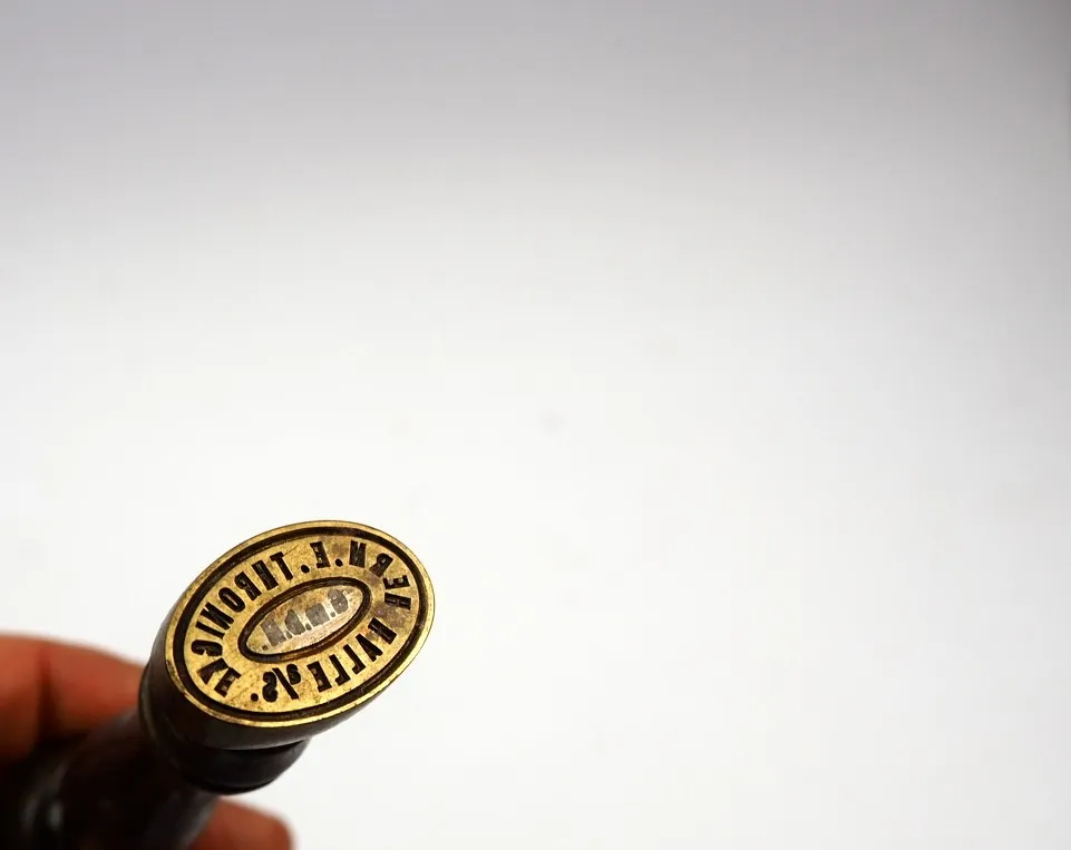 altes Firmen Siegel Herm. E. Thronicke Halle Saale ca 1925/30